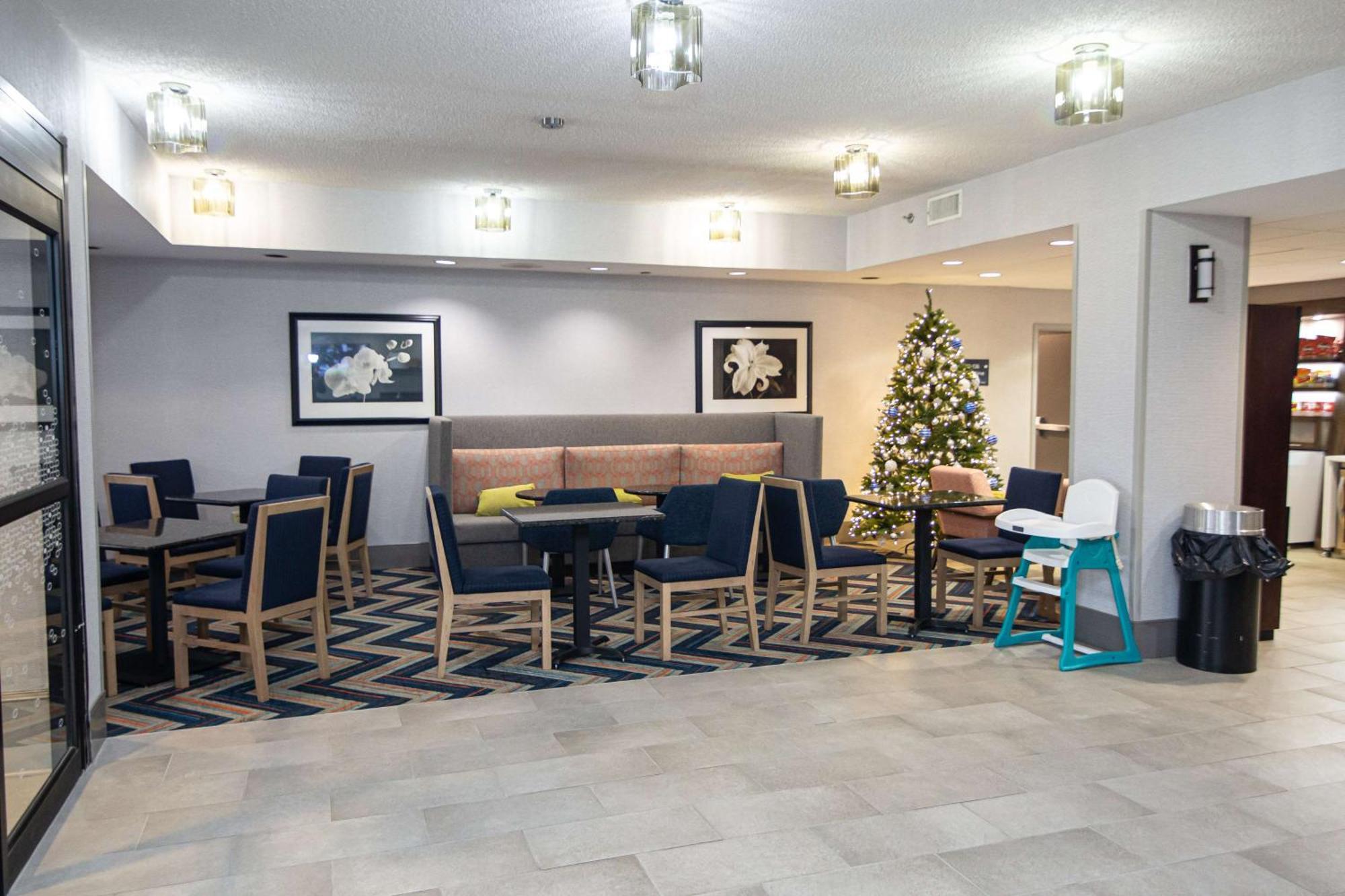 Hampton Inn Atlanta/Пічтрі-Сіті Екстер'єр фото